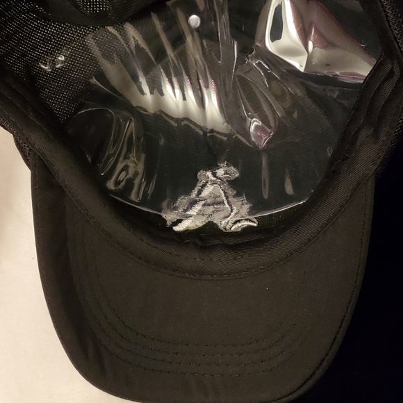 2 hats - Picture 4 of 6